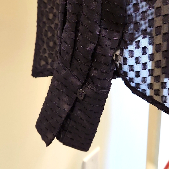 H&M~ Sheer Navy Blue Blouse Size 14 - Picture 6 of 8